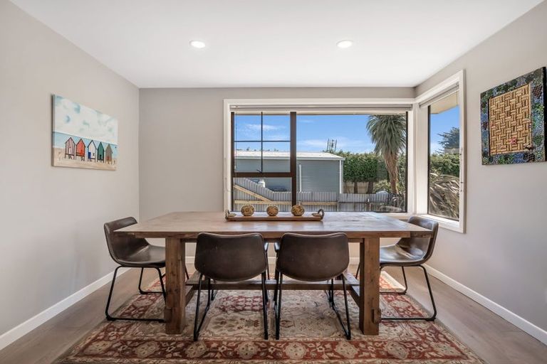 Photo of property in 89 High Street, Oxford, 7430