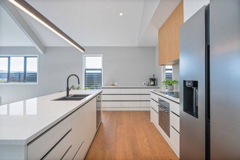 Photo of property in 17 Kahu Crescent, Whitianga, 3510