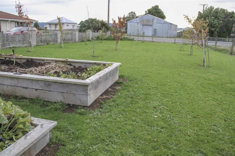 Photo of property in 5 Papatotara Road, Tuatapere, 9620