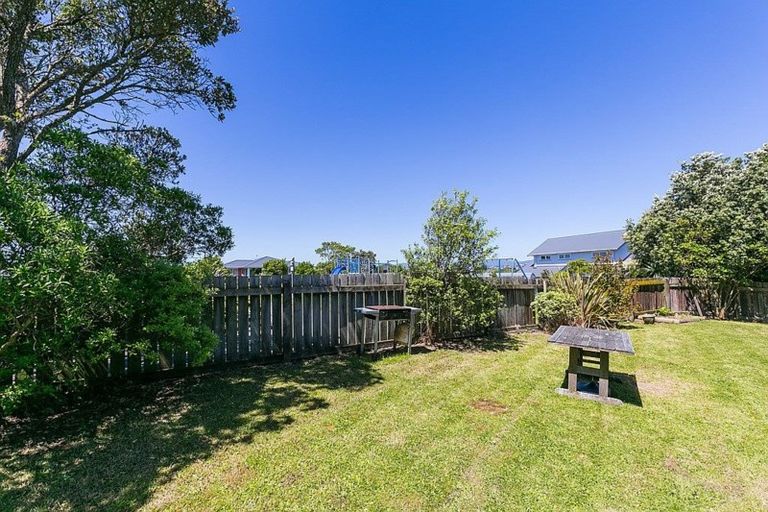 Photo of property in 27 Branscombe Street, Johnsonville, Wellington, 6037