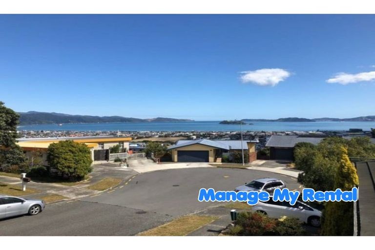 Photo of property in 16 Chestnut Grove, Maungaraki, Lower Hutt, 5010