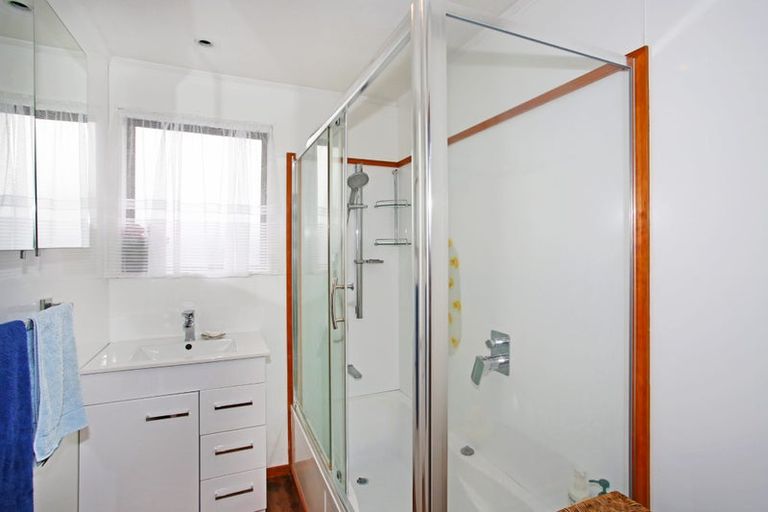 Photo of property in 3/4 Martha Lane, Weymouth, Auckland, 2103