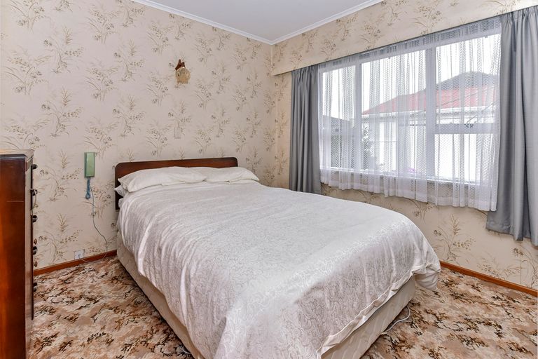 Photo of property in 236 St George Street, Papatoetoe, Auckland, 2025