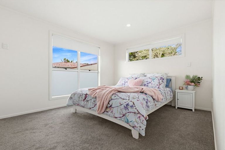 Photo of property in 127b Bruce Mclaren Road, Henderson, Auckland, 0612