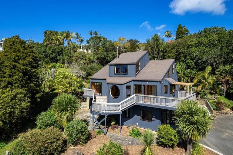 Photo of property in 66 Beach Road, Onerahi, Whangarei, 0110