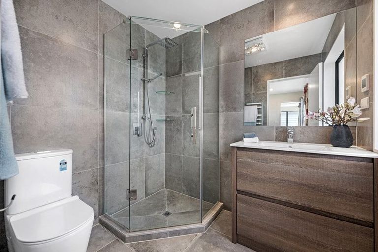 Photo of property in 32 Carrygawley Road, Flat Bush, Auckland, 2019