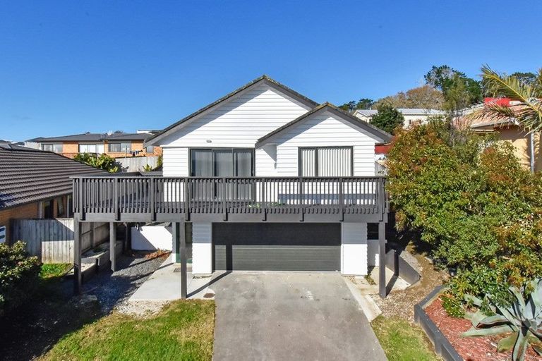 Photo of property in 7 Arrowsmith Drive, Clover Park, Auckland, 2019