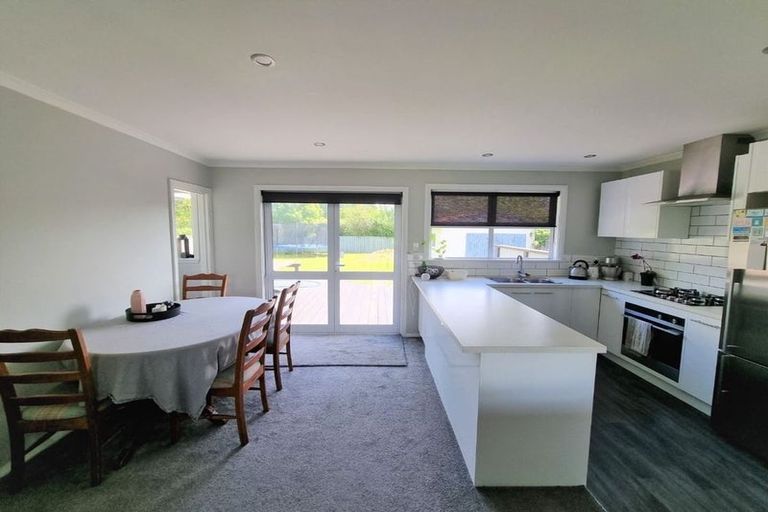 Photo of property in 5 Galway Avenue, Hokowhitu, Palmerston North, 4410