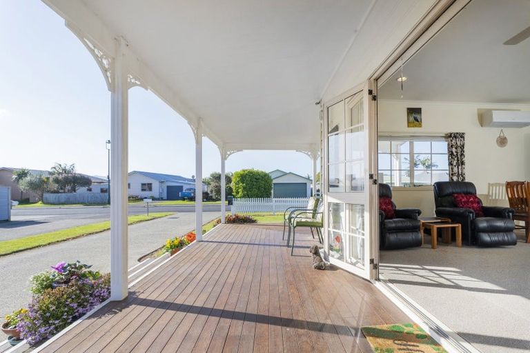 Photo of property in 50 Whitby Avenue, Whitianga, 3510