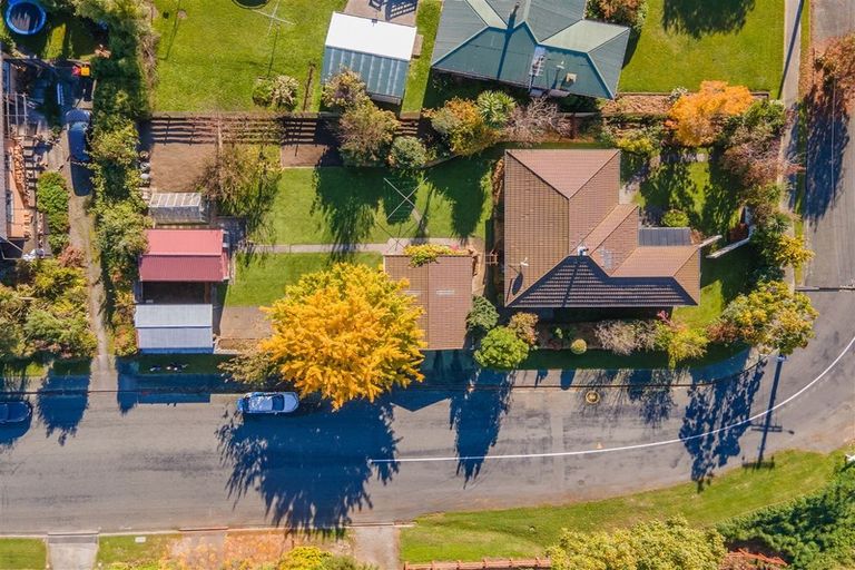 Photo of property in 53 Campbell Street, Geraldine, 7930