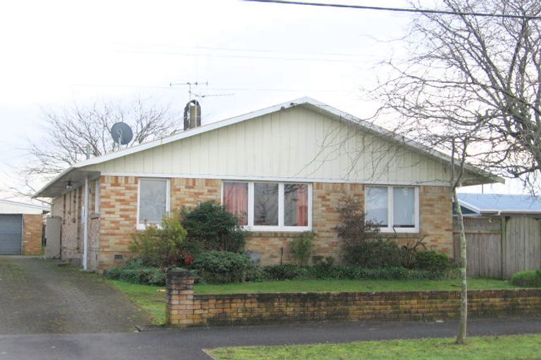 Photo of property in 64 English Street, St Andrews, Hamilton, 3200