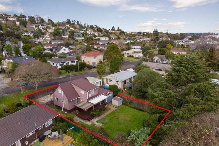 Photo of property in 27 Chrisarda Place, Red Hill, Papakura, 2110