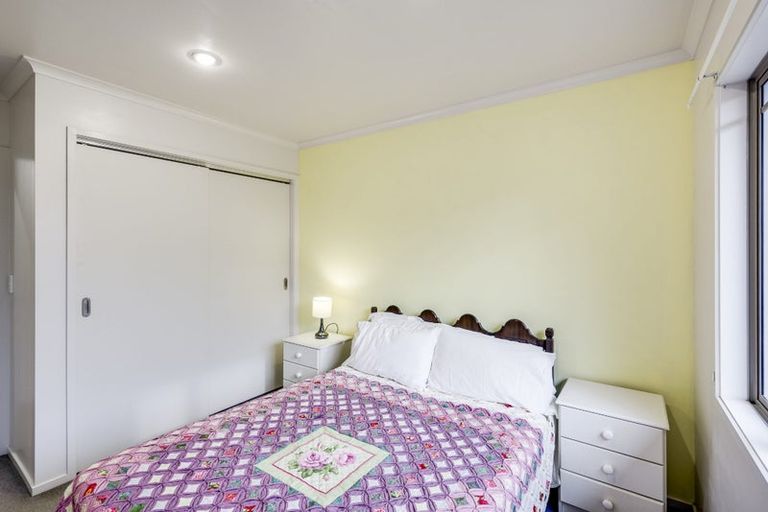 Photo of property in 17 Mcnaughton Place, Onekawa, Napier, 4110