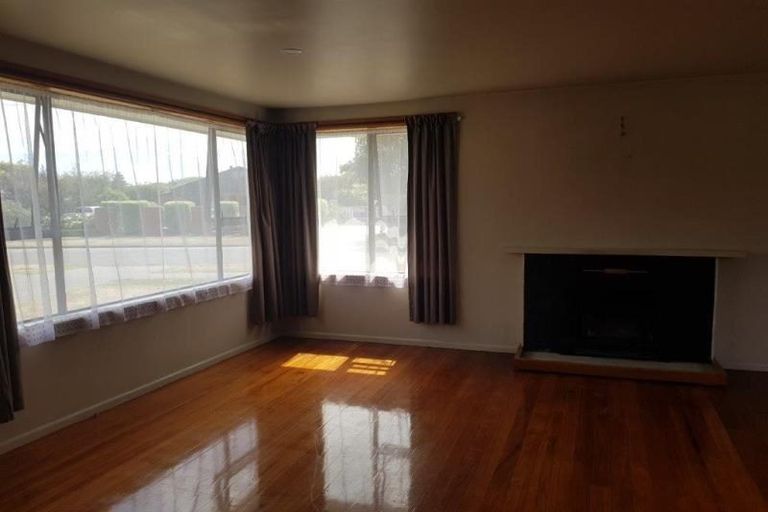 Photo of property in 67 Englefield Road, Northwood, Christchurch, 8051