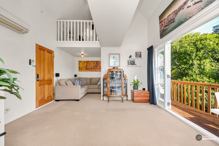 Photo of property in 166 Seddon Street, Naenae, Lower Hutt, 5011
