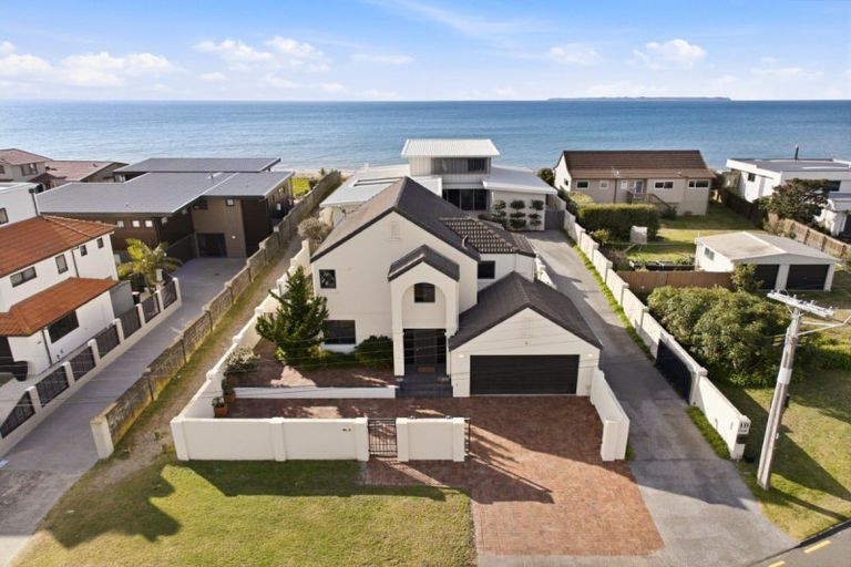 Photo of property in 1 Motiti Road, Papamoa Beach, Papamoa, 3118