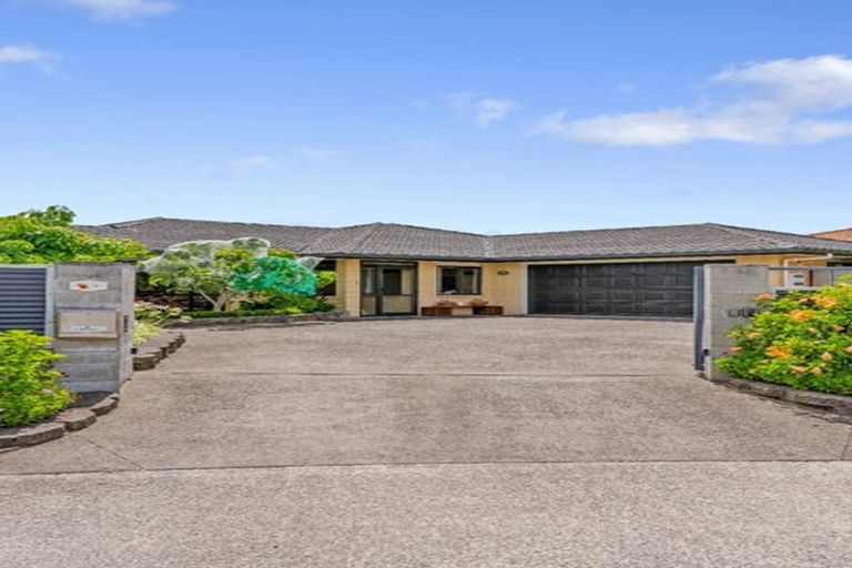 Photo of property in 9 Mohill Place, East Tamaki Heights, Auckland, 2016