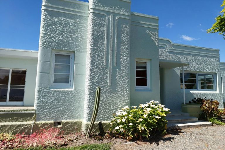 Photo of property in 53 Rhodes Street, Waimate, 7924