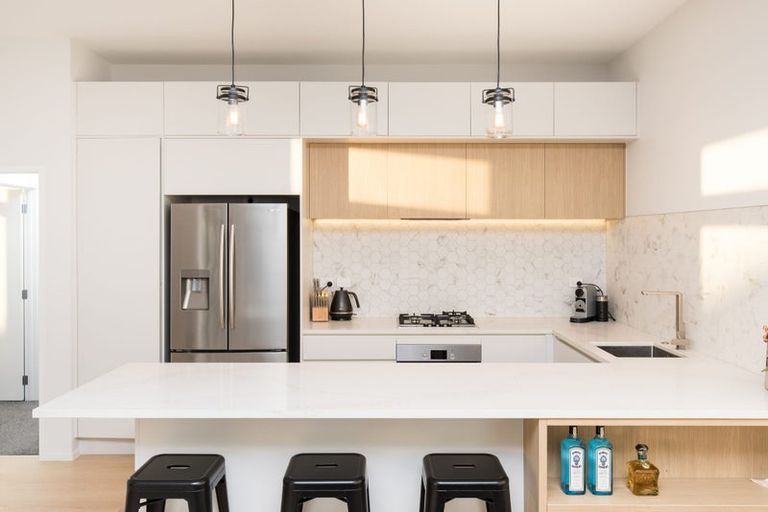 Photo of property in 2 Parachute Crescent, Papakura, 2110