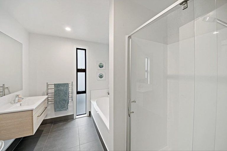 Photo of property in 11/4161 Great North Road, Glen Eden, Auckland, 0602