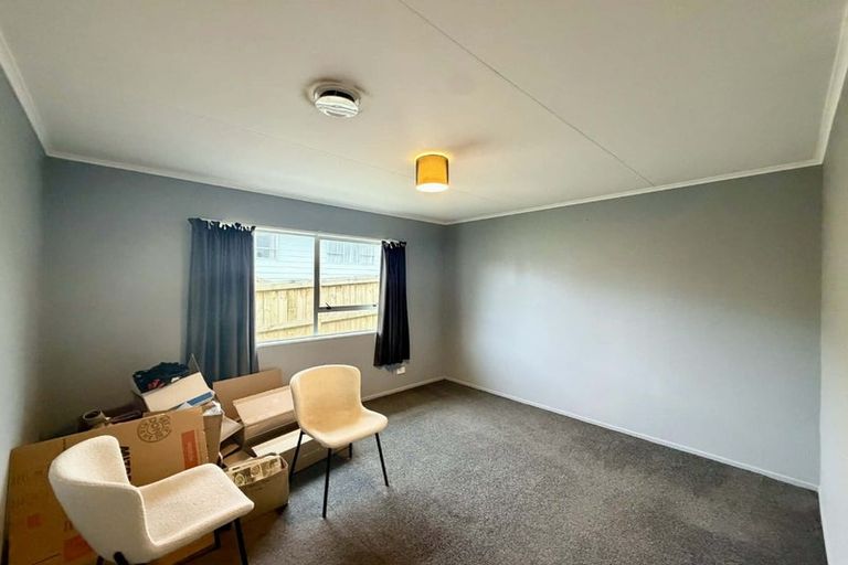 Photo of property in 6 Newlyn Place, Welbourn, New Plymouth, 4312