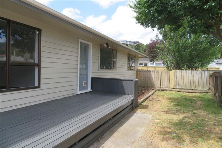 Photo of property in 217a Stokes Valley Road, Stokes Valley, Lower Hutt, 5019