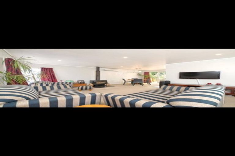 Photo of property in 21 Bellfield Road, Opaheke, Papakura, 2113