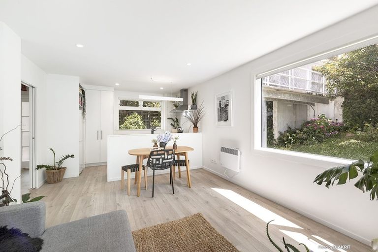 Photo of property in 83 Washington Avenue, Brooklyn, Wellington, 6021