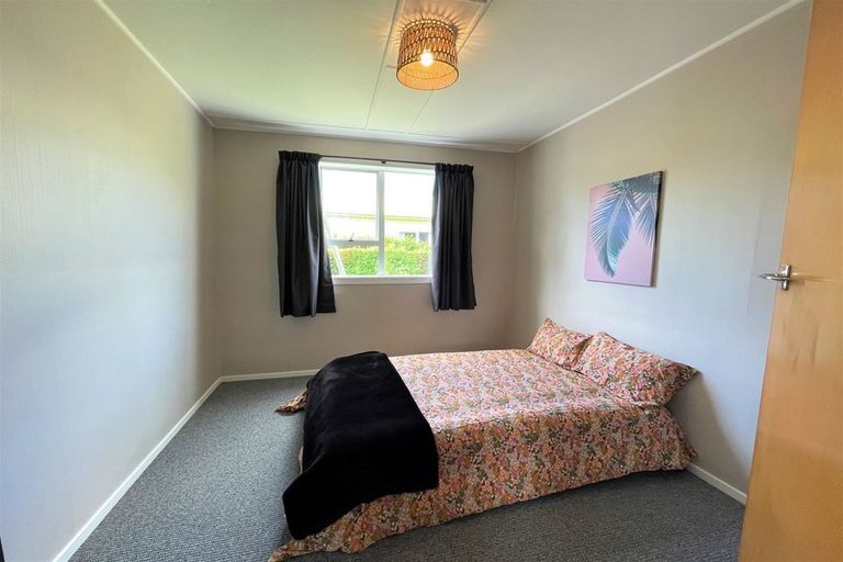 Photo of property in 11 Noble Street, Owaka, 9585