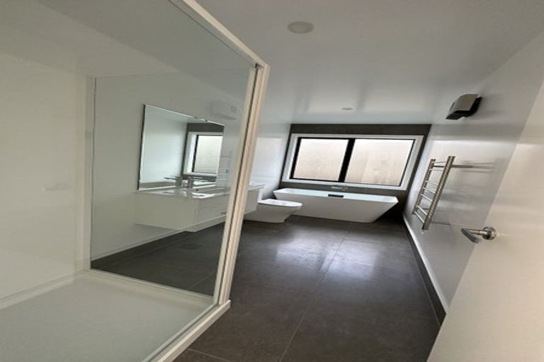 Photo of property in 98 Jack Hanley Drive, Jacks Point, Queenstown, 9371