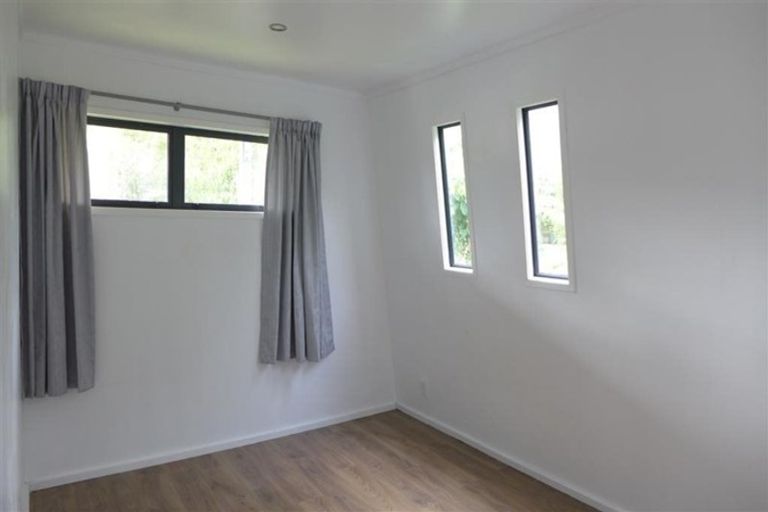 Photo of property in 1/17 Ribblesdale Road, Henderson, Auckland, 0612