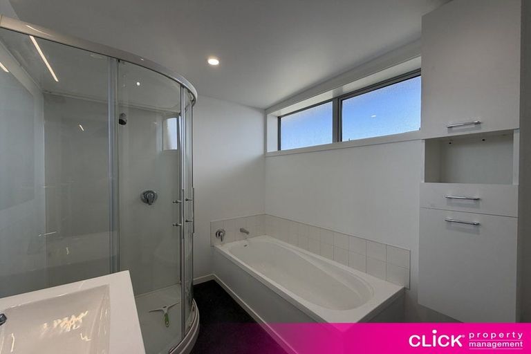 Photo of property in 33 Melbourne Street, South Dunedin, Dunedin, 9012