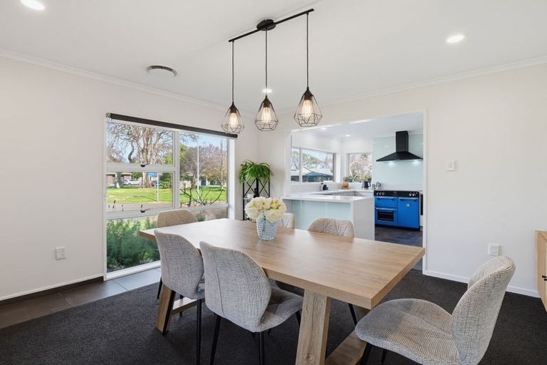 Photo of property in 8 Aintree Crescent, Awapuni, Palmerston North, 4412
