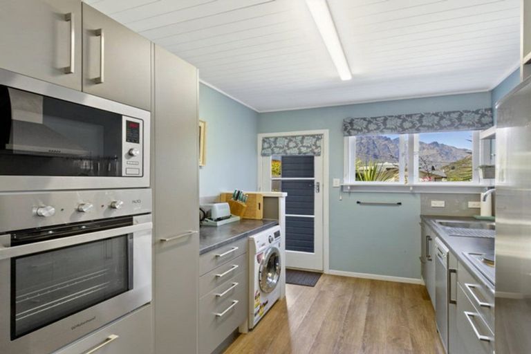 Photo of property in 22 Lake Avenue, Frankton, Queenstown, 9300
