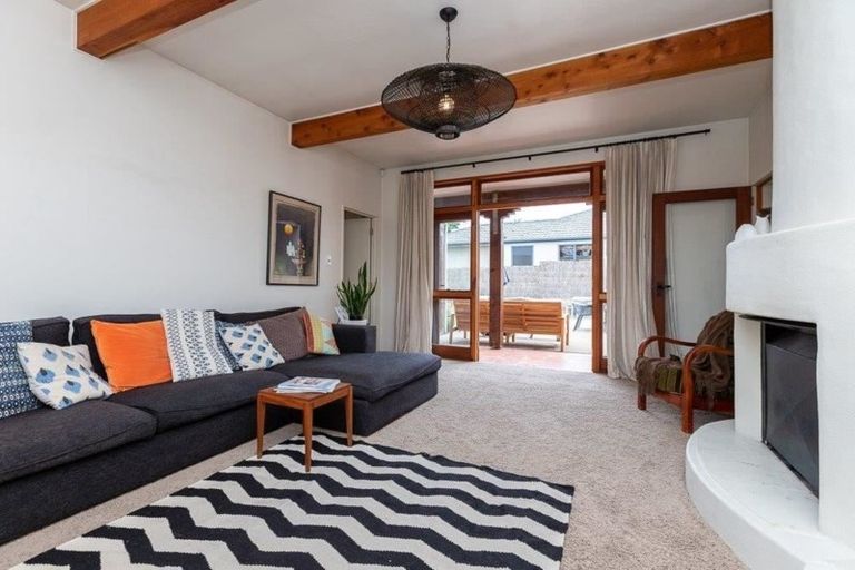 Photo of property in 10 Palm Grove Drive, Western Heights, Hamilton, 3200