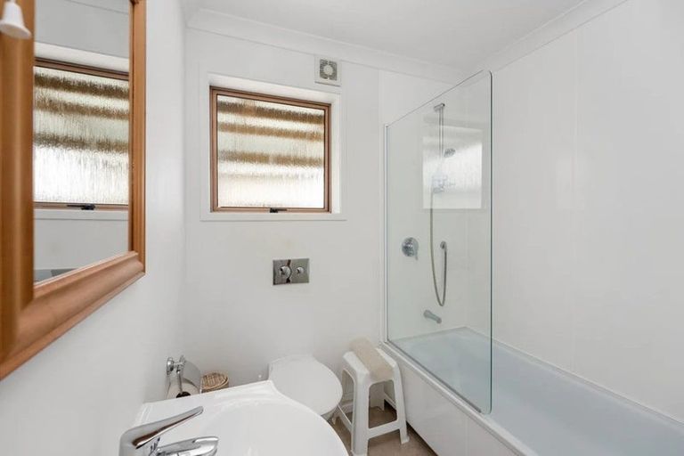 Photo of property in 25 Kanawa Street, Waikanae, 5036