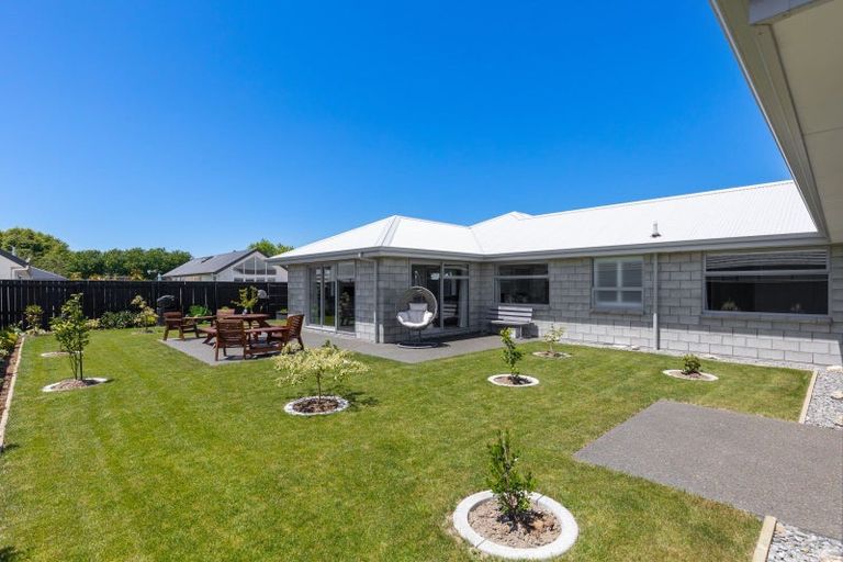 Photo of property in 22 Rose Manor Drive, Springlands, Blenheim, 7201