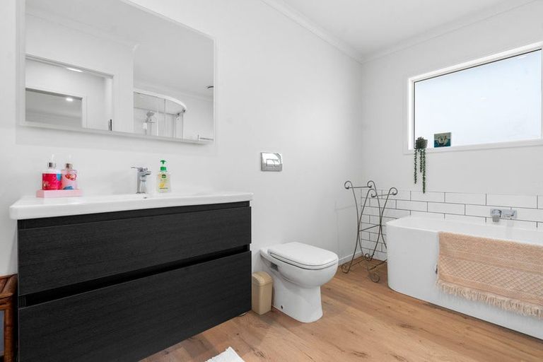 Photo of property in 90 South Belt, Solway, Masterton, 5810