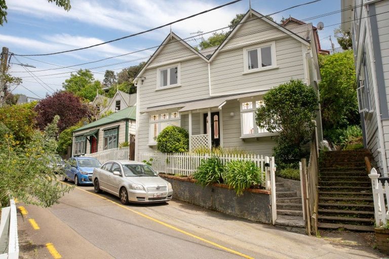 Photo of property in 2 Ascot Street, Thorndon, Wellington, 6011