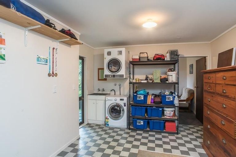 Photo of property in 21 Huia Street, Waikanae, 5036