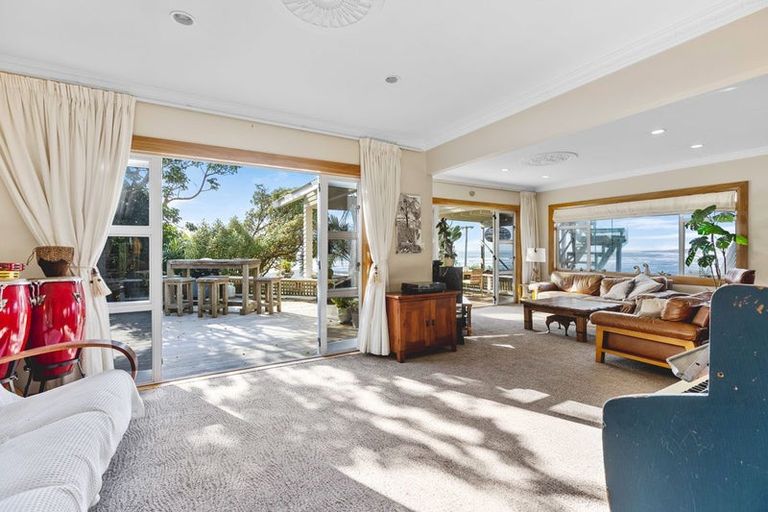 Photo of property in 42 Octavius Place, New Plymouth, 4312