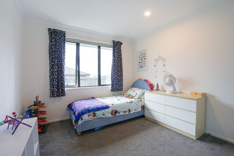 Photo of property in 40 Calder Crescent, Pokeno, 2402