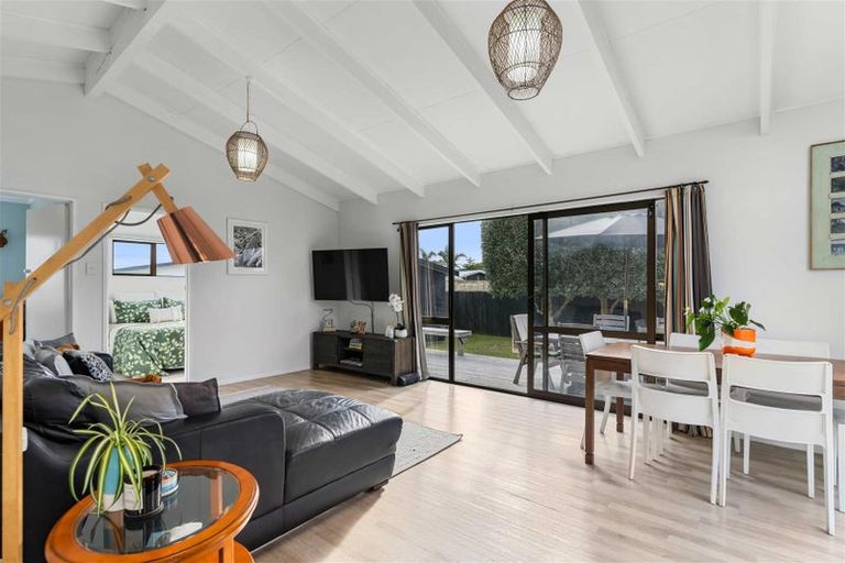 Photo of property in 113 Weka Street, Whangamata, 3620