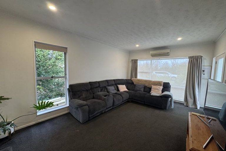 Photo of property in 1/96 Lake Terrace Road, Burwood, Christchurch, 8061