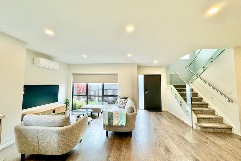 Photo of property in 61a Seabrook Avenue, New Lynn, Auckland, 0600