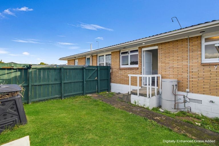 Photo of property in 2/24a Vine Street, Mangere East, Auckland, 2024