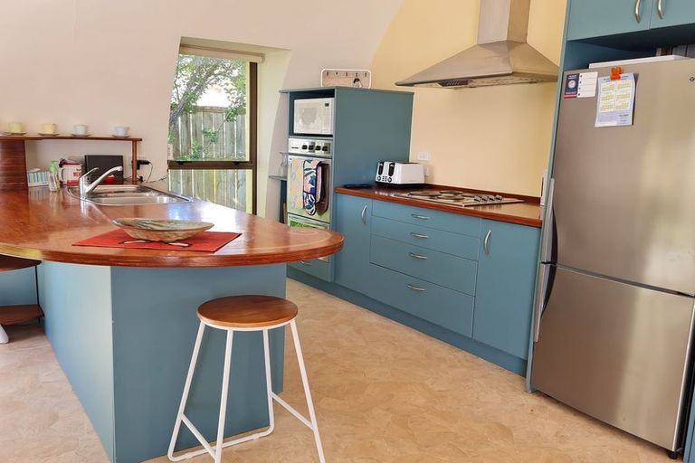 Photo of property in 40 Hall Crescent, Epuni, Lower Hutt, 5011