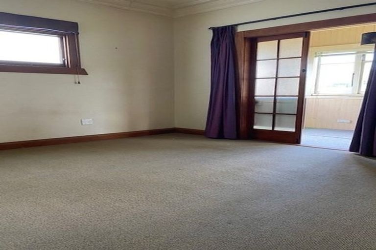 Photo of property in 9 Taradale Road, Marewa, Napier, 4110