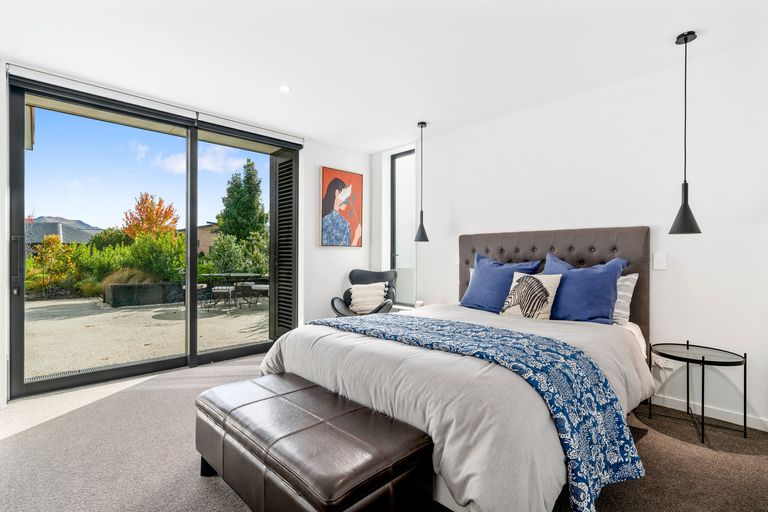 Photo of property in 73 Rob Roy Lane, Wanaka, 9305