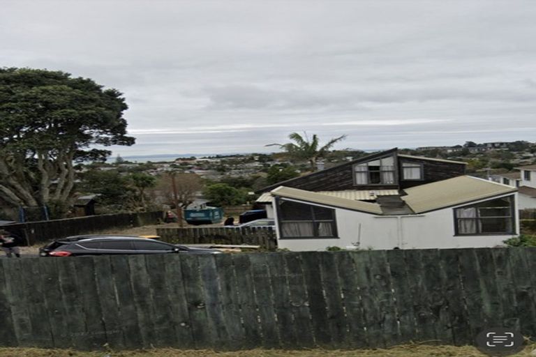 Photo of property in 126 Golf Road, Titirangi, Auckland, 0600